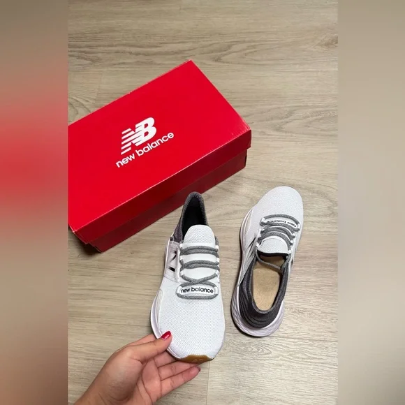 New Balance White and Gray Women's Shoes - Picture 3 of 9